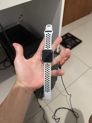 Apple Watch SE Nike 40mm celular + gps