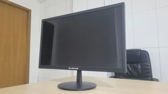 Monitor Bluecase 21,5"