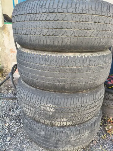 Pneus 255/60R18 