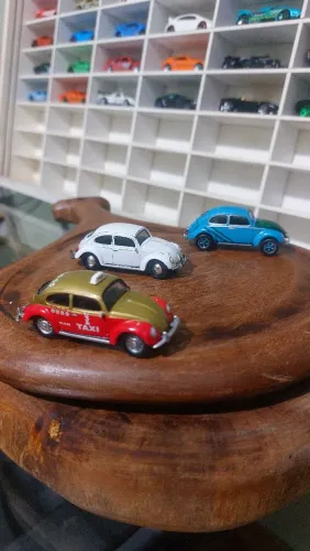 Miniatura 1:64 Fusca -California