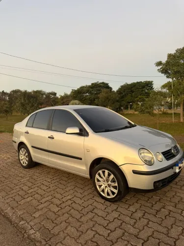 Volkswagen Polo Sedan 1.6 MI 101cv 8V 4P 2005