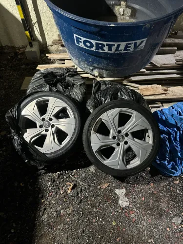 Jogo de rodas aro 18 5x108 5x110