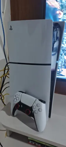 Ps5 com 3 meses de uso 1 terá.