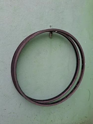 Vendo Aro 26 preto com algumas marcas de uso