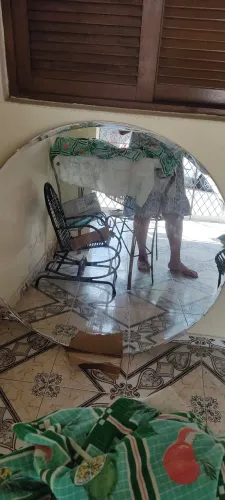 ESPELHO BISOTADO