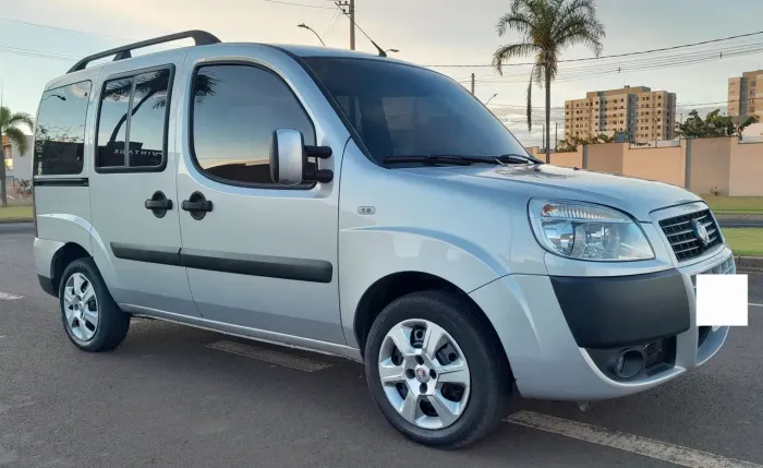 Fiat Doblo Essence 1.8 Flex 16V 5P 2017