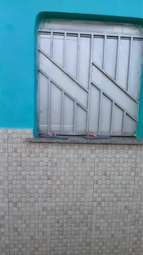 Aluga-se apartamento
