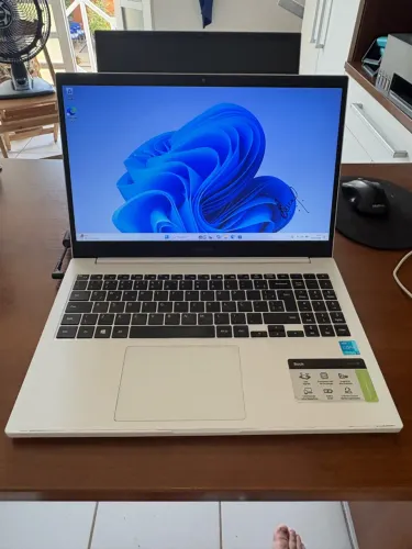 Notebook Samsung Book (modelo 550XDA),