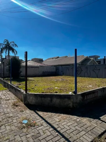 Terreno 220m2 de esquina