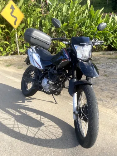 Honda Bros 125 ES 2014 Motor Retificado + Baú e Capacete