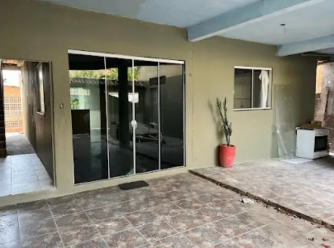 Casa térrea 3 quartos semi- mobiliada, Energia incluso próx. shopping Moxuara