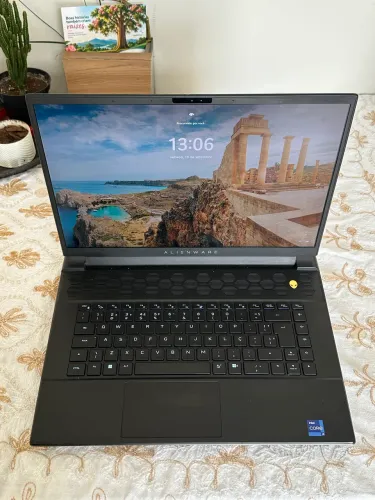 Notebook Gamer Dell Notebook Dell Alienware M16 R1 Preta 16