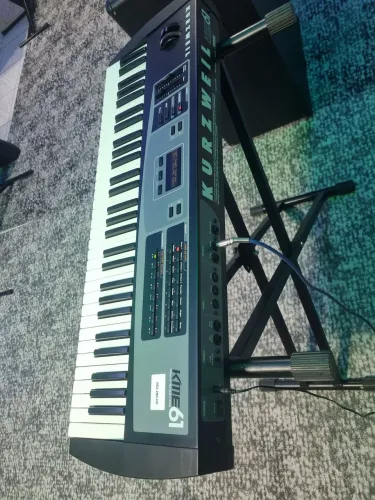 Teclado Kurzweil KME-61