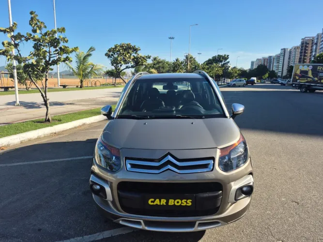 Citroen Aircross Exclusive 1.6 Flex 16V 5P Mec. 2011