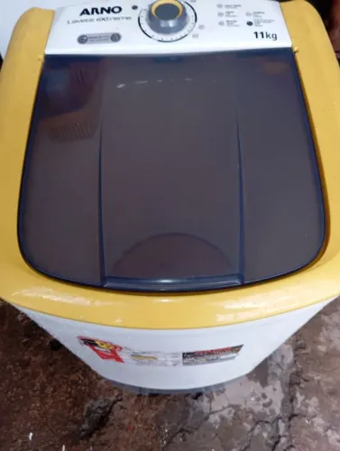 Vendo um tanquinho de lavar roupa 11kg