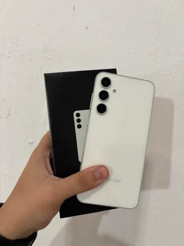 S23 fe Caixa e nota fiscal sem marcas de uso 6 meses de uso