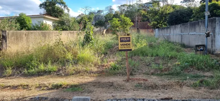 Lote 460,88m² no Jardim Petrópolis - Goiânia