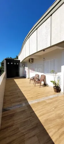 Apartamento mobiliado e decorado na Coloninha