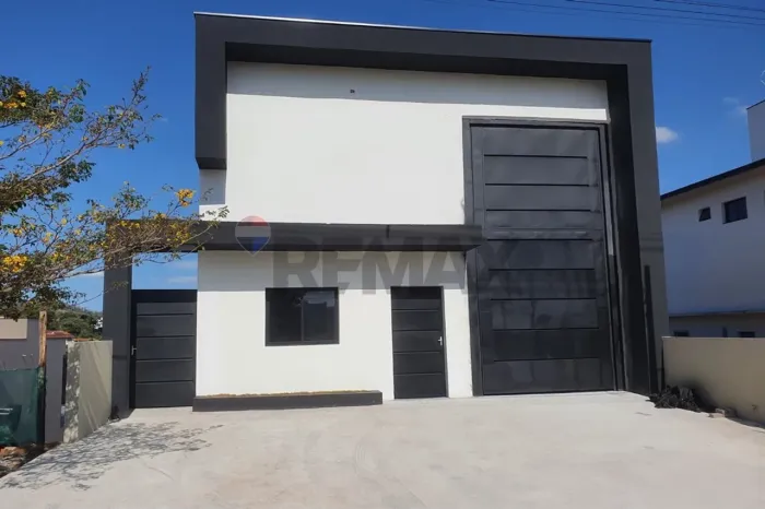 GALPÃO NOVO PARA LOCAÇÃO OU VENDA 265m2 DE ÁREA CONSTRUÍDA BAIRRO MARANBAIA, VINHEDO/SP -