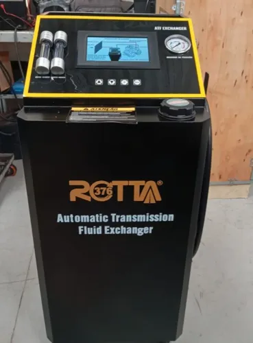 Máquina ATF para troca de óleo de câmbio automático.
