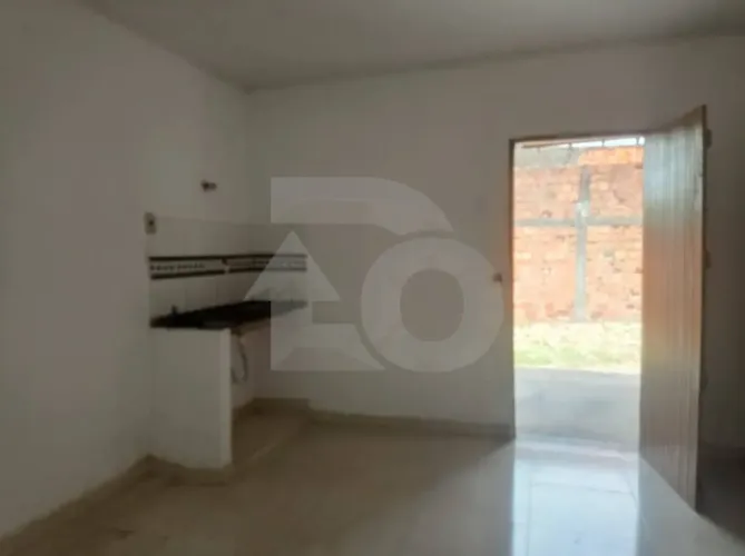 Casa à Venda no Industrial de 4 Quartos com Quintal e Área de Serviço