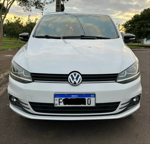 Volkswagen Fox Comfortline 1.6 Flex 8V 5P 2015