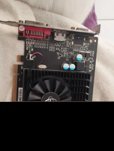 Placa de vídeo Hd667x