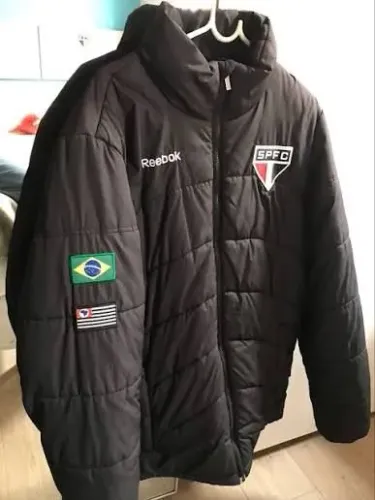 Jaqueta São Paulo Futebol Clube licenciada Reebok mais 1 almofada 5-3-3 do SPFC