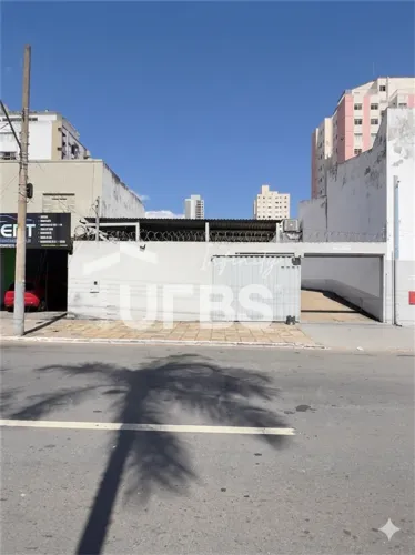 Área comercial à venda na avenida independência, com 491,00 m²