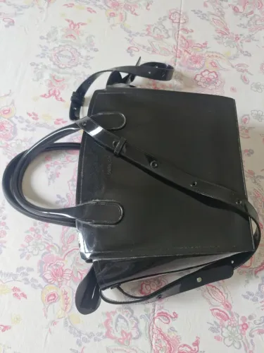 BOLSA PRETA PETIT JOLIE - USADA EM PERFEITO ESTADO