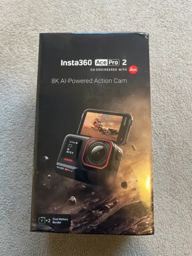 Insta360 Ace Pro 2 nova lacrada