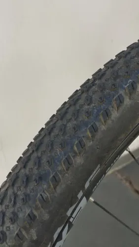 MTB First vermelha único dono