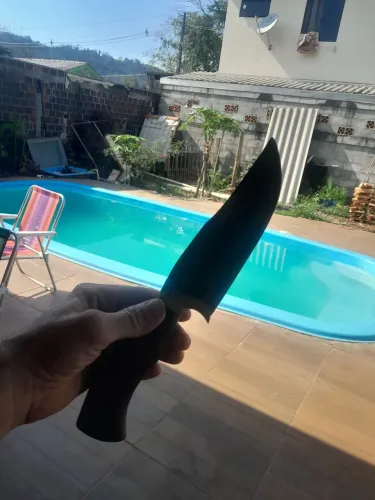 Vendo faca artesanal profissional ,aceito trocas do meu interesse