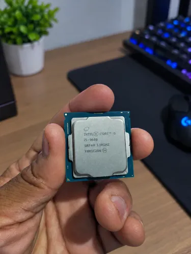 ? Intel Core i5-9600 ? 6 Núcleos | 6 Threads | 4.6 GHz Turbo