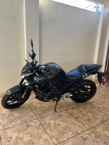 Moto MT 03 - Yamaha
