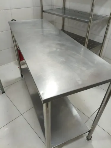 Bancada inox com rodinhas