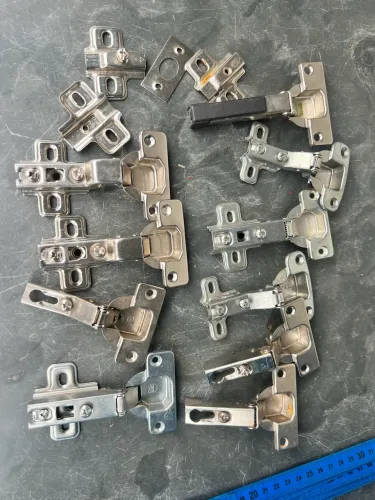 Kit dobradiças para marcenaria