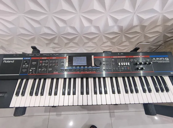Roland Juno G