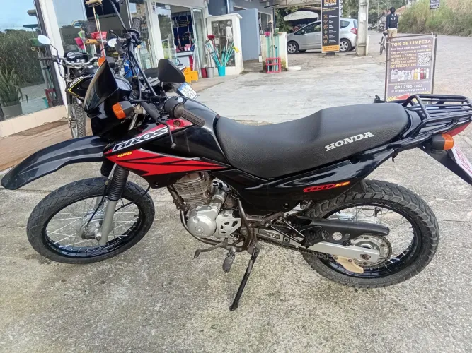 Vendo Honda Bros 150 Ano 2008 R$ 8.500,00