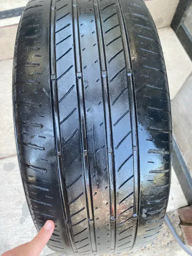 Pneu 215/50/17