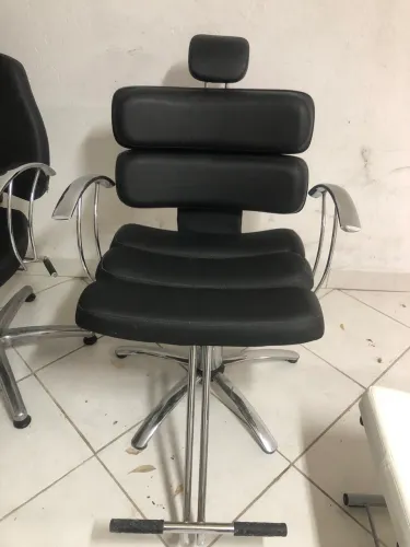 Cadeira profissional da área da beleza