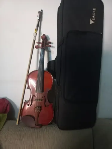 ? Violino Eagle Completo com Estojo e Arco - Preço a Combinar