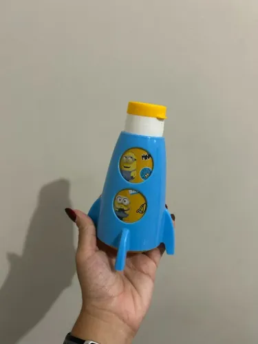 Garrafa de Plástico Com Capa Foguete 320 ml Minions