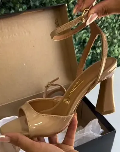 Sandália Nova