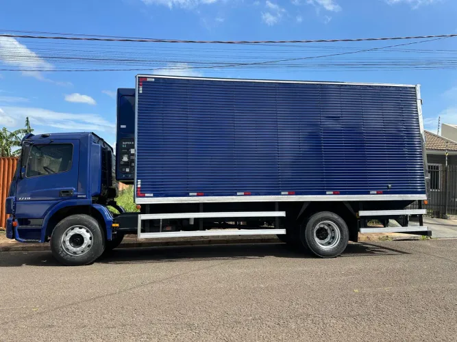 Caminhão Mercedes Atego 1719 ( Oportunidade)