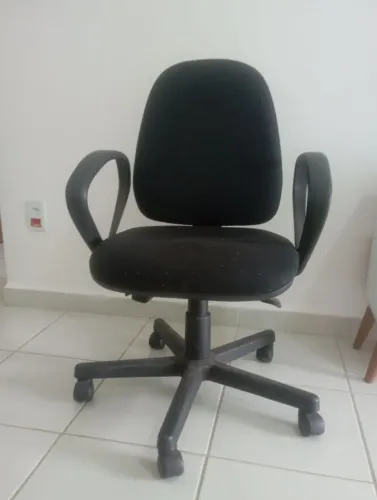 Cadeira giratória para secretária 5 rodinhas