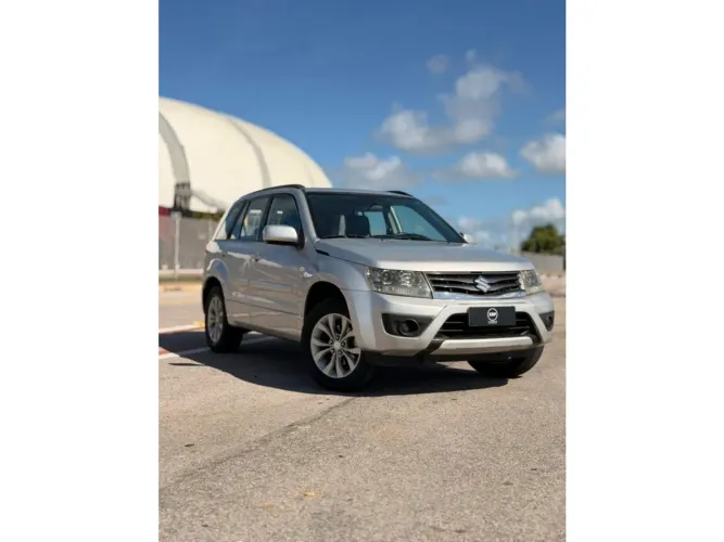 Suzuki Grand Vitara 2.0 16V 4x2/4x4 5P Mec. 2014