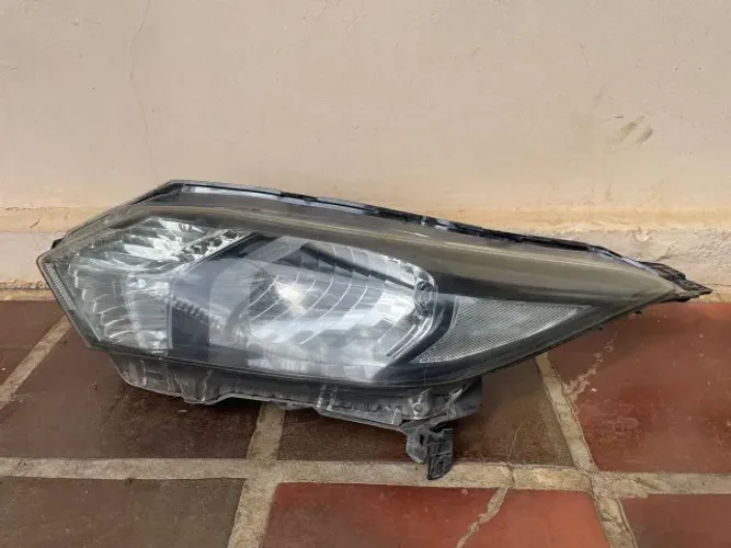 Par do farol Honda HRV 2016