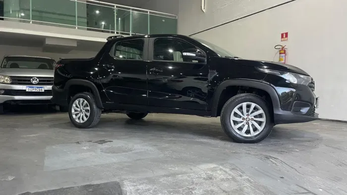 Fiat Strada Freedom 1.3 Flex 8V CD 2025
