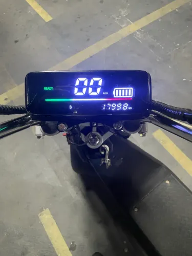 Scooter AIPAO R11 2000W